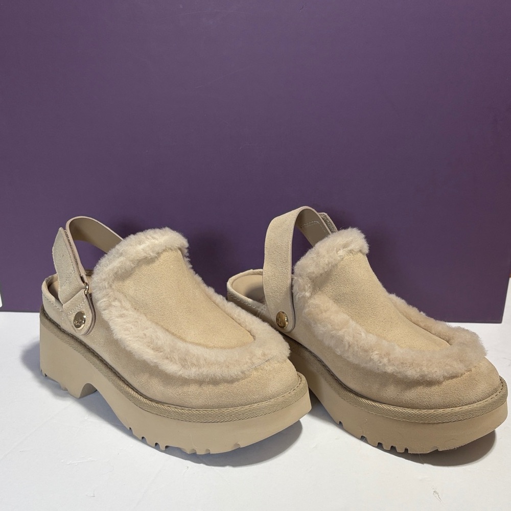 Ugg Esmee clogs woman’s size 7 New in box chestnut